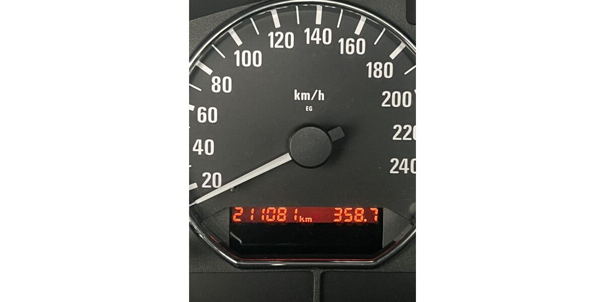 BMW Z3 211.081 km 9.500 &euro; Bottrop 46240