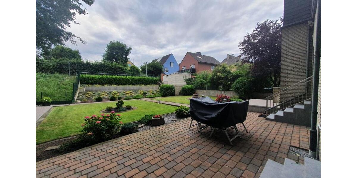 Einfamilienhaus Rheinberg - 7 Zimmer, 167 m&sup2;, 1.650&euro; | Angebot:25172575