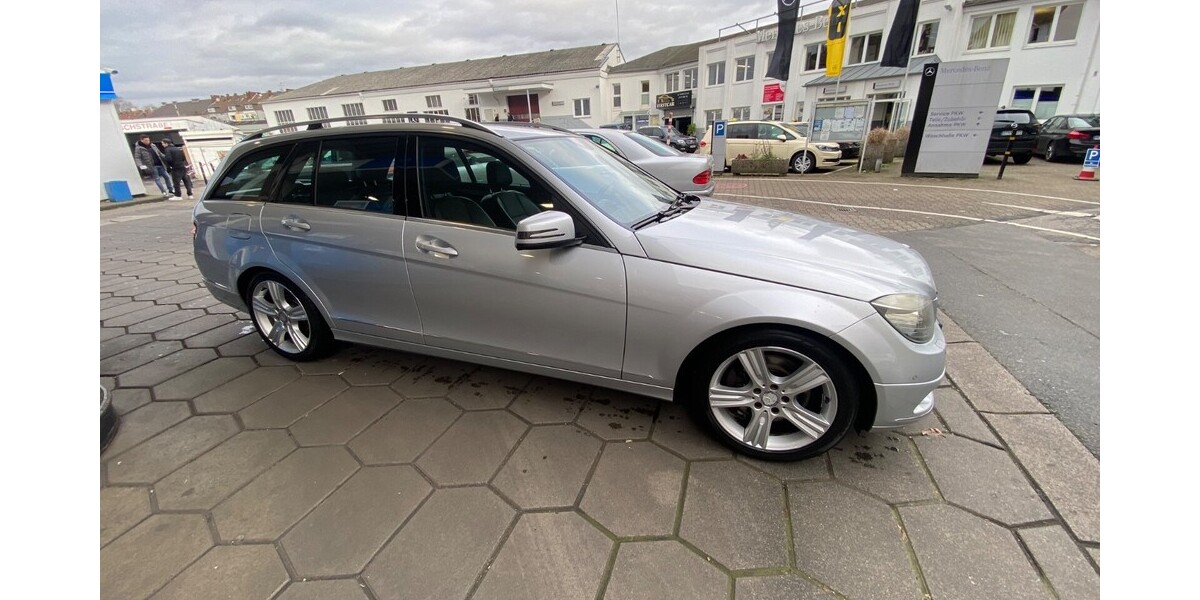 Mercedes-Benz C 350 185.000 km 8.000 &euro; Düsseldorf 40213