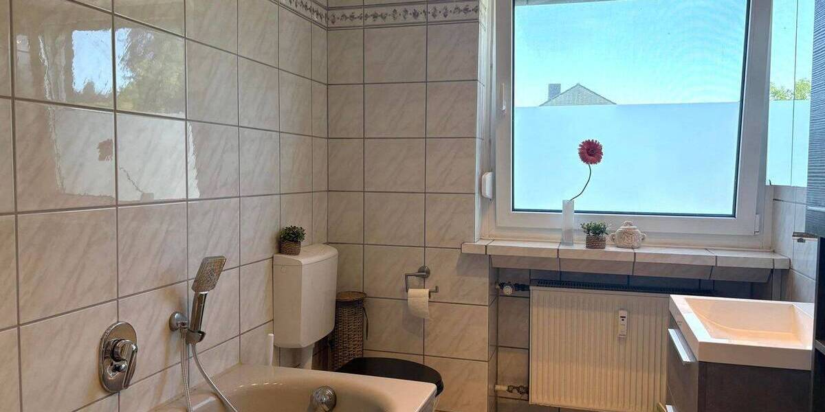 Etagenwohnung Rheinberg Budberg - 5 Zimmer, 100 m&sup2;, 239.000&euro; | Angebot:26908745