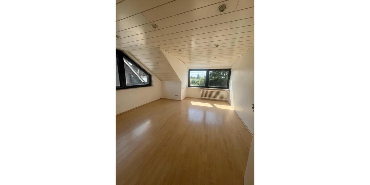 Großzügige 3-Zimmer-Wohnung mit Garten&Weitblick in Isenbügel 3 zimmer