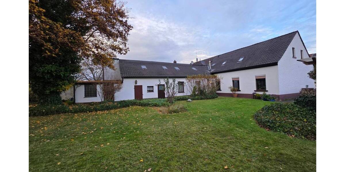 Geräumiges Familienhaus in Krefeld DießemLehmheide mit sonniger Terrasse 7 zimmer