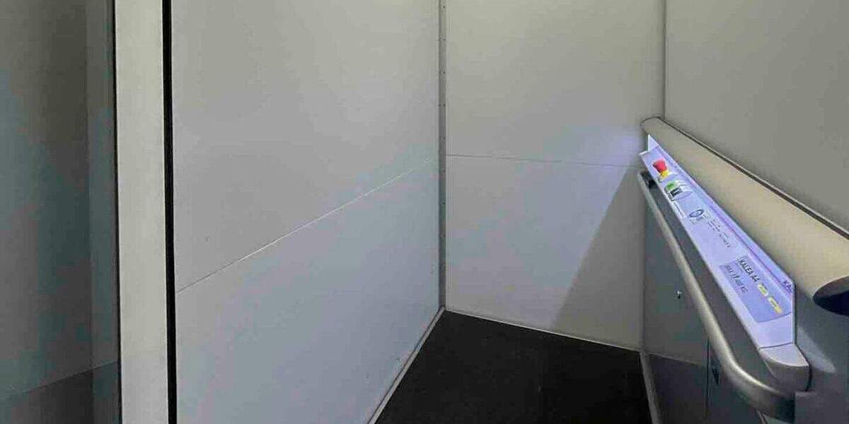 Exklusives Penthouse mit Galerie, Kamin, Garage und eigenem Aufzug in Essen-Rüttenscheid 3 zimmer