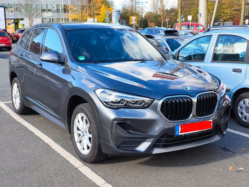 BMW X1 65.000 km 20.000 € Düsseldorf 40237
