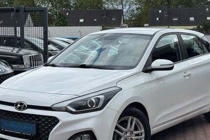Hyundai i20 58.000 km 10.990 &euro; Oberhausen 46049