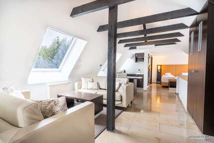 Zimmer Düsseldorf Stadtmitte - 2 Zimmer, 1.490&euro; | Angebot:27370538