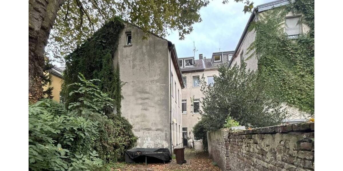 Mehrfamilienhaus, Wohnhaus Krefeld Cracau - 9 Zimmer, 265 m&sup2;, 380.000&euro; | Angebot:24037783