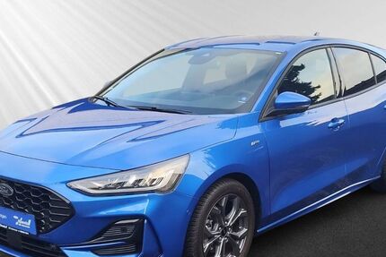 Ford Focus 11.035 km 22.990 &euro; Oberhausen - Sterkrade 46145