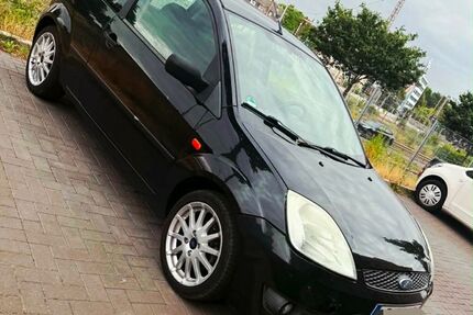 Ford Fiesta 229.505 km 1.450 &euro; düsseldorf 40479