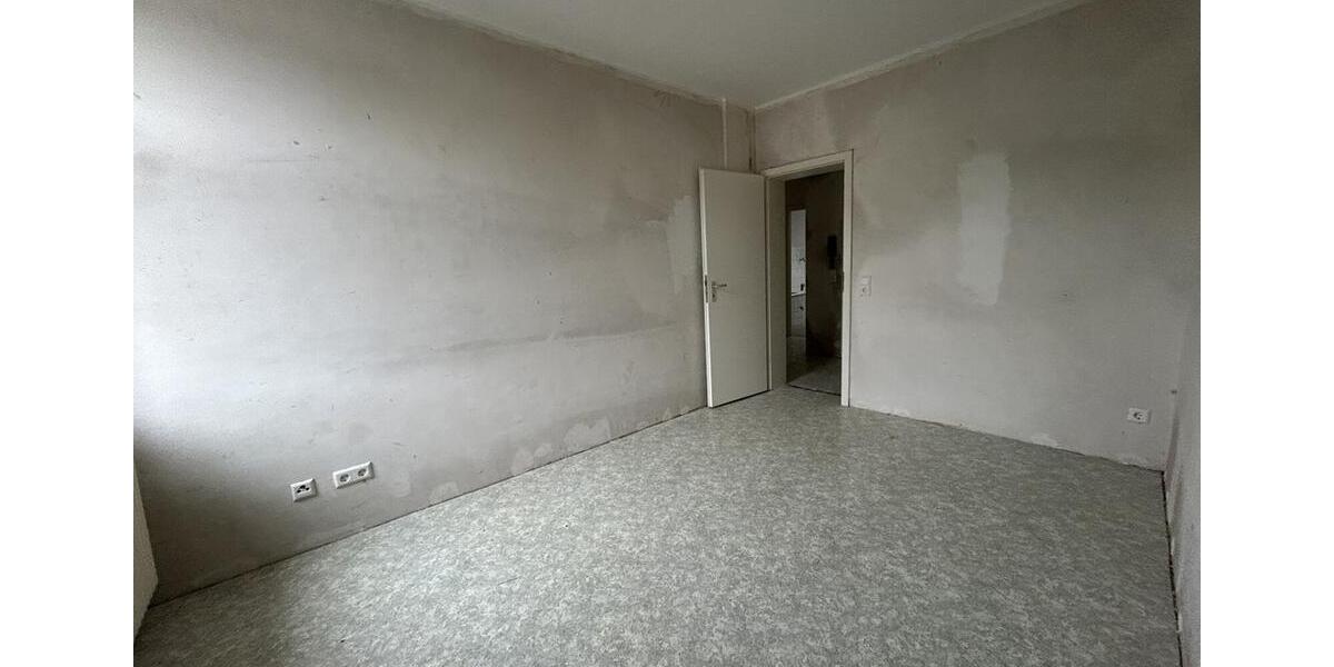 Dachgeschoßwohnung Duisburg Hamborn - 3.5 Zimmer, 69 m&sup2;, 459&euro; | Angebot:26433788