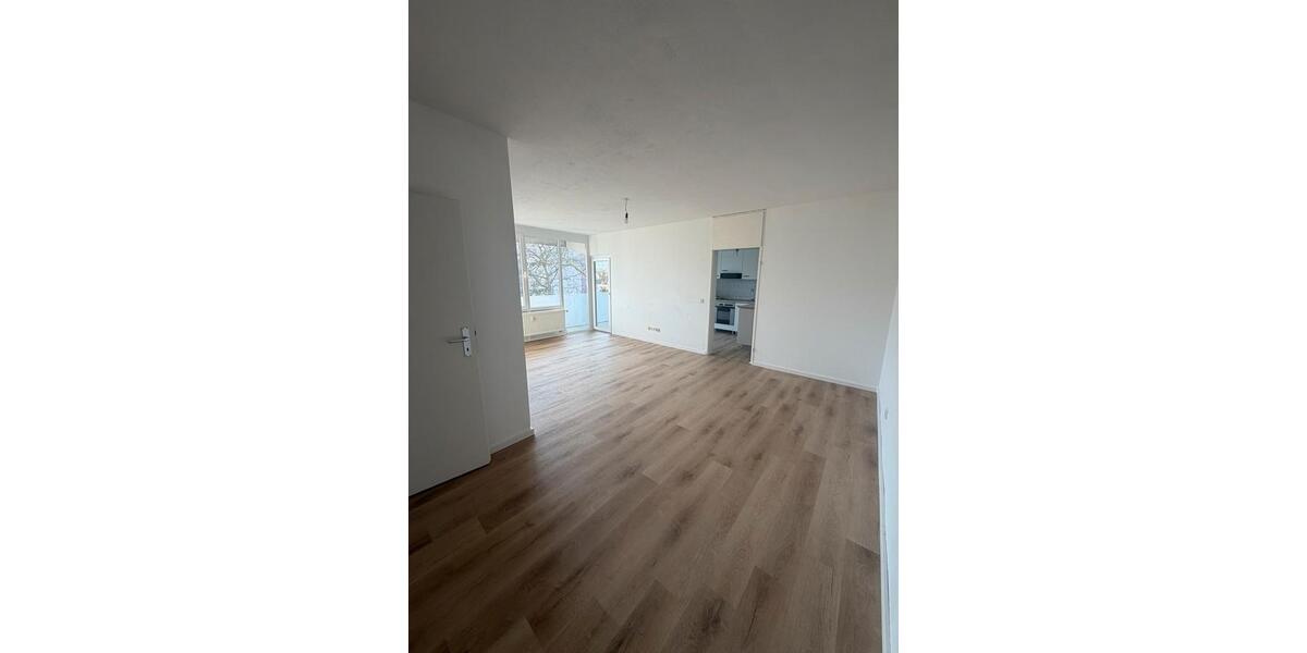 helle 3 ZKB Wohnung mit Loggia und Keller in Krefeld Dießem 3 zimmer