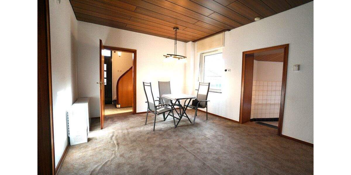 Rheinberg-Ossenberg: Sanierungsbedürftiges Schmuckstück 5 zimmer