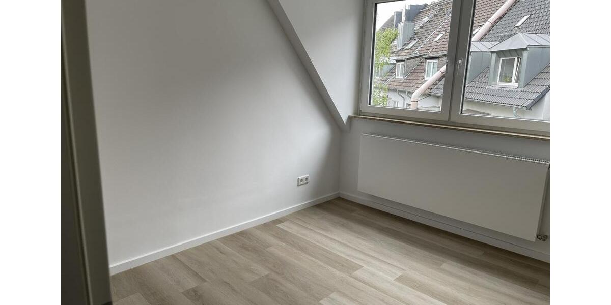 Etagenwohnung Düsseldorf Pempelfort - 1 Zimmer, 37 m&sup2;, 765&euro; | Angebot:26300954