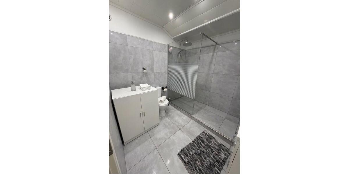 Dachgeschoßwohnung Duisburg Rheinhausen - 3.5 Zimmer, 80 m&sup2;, 198.000&euro; | Angebot:27258760