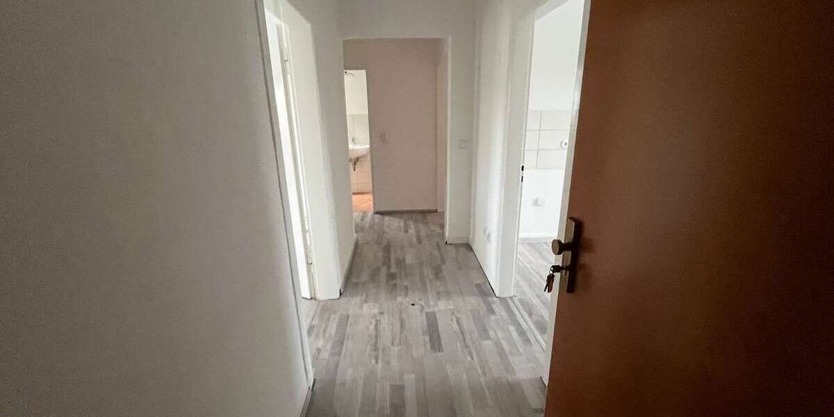 Etagenwohnung Duisburg Rheinhausen - 4 Zimmer, 81 m&sup2;, 689&euro; | Angebot:27163376