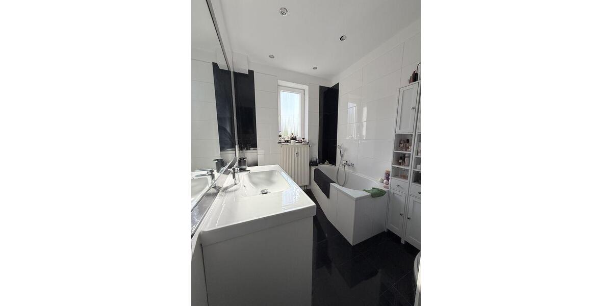 Etagenwohnung Duisburg Rheinhausen - 3 Zimmer, 70 m&sup2;, 210.000&euro; | Angebot:27166401