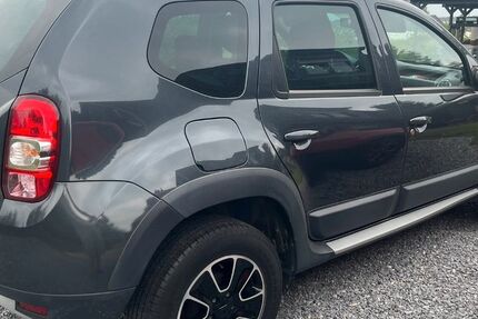 Dacia Duster 65.919 km 9.100 &euro; Alpen 46519
