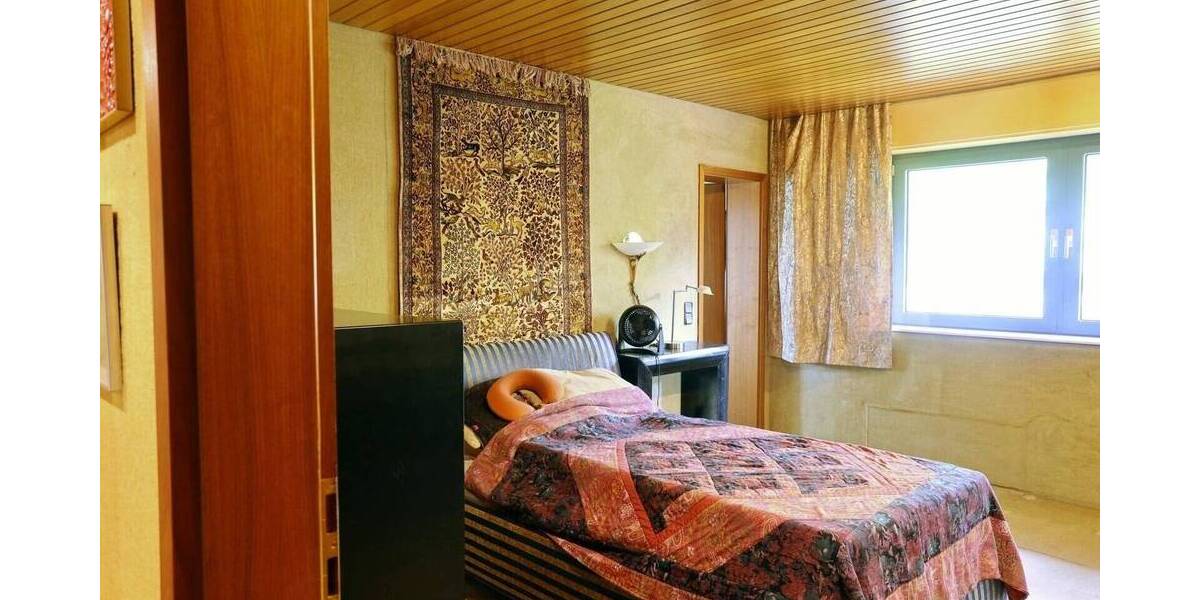 Mehrfamilienhaus, Wohnhaus Velbert Mitte - 6 Zimmer, 230 m&sup2;, 490.000&euro; | Angebot:23944327