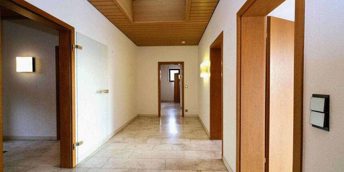 Premium-Grundstück mit Architektenbungalow und unverbaubarem Blick in Meerbusch-Büderich! 5 zimmer