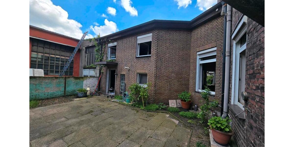 Erdgeschoßwohnung Duisburg Hamborn - 5 Zimmer, 166 m&sup2;, 175.000&euro; | Angebot:27108703