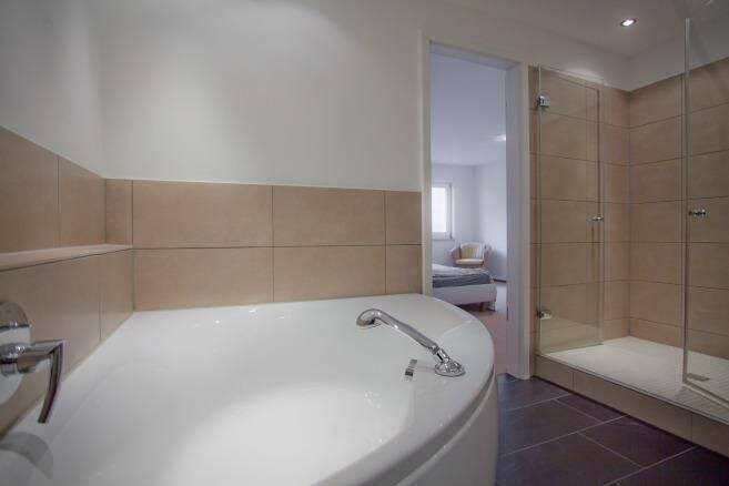 Etagenwohnung Krefeld Inrath/Kliedbruch - 3 Zimmer, 111 m&sup2;, 470.000&euro; | Angebot:23971431