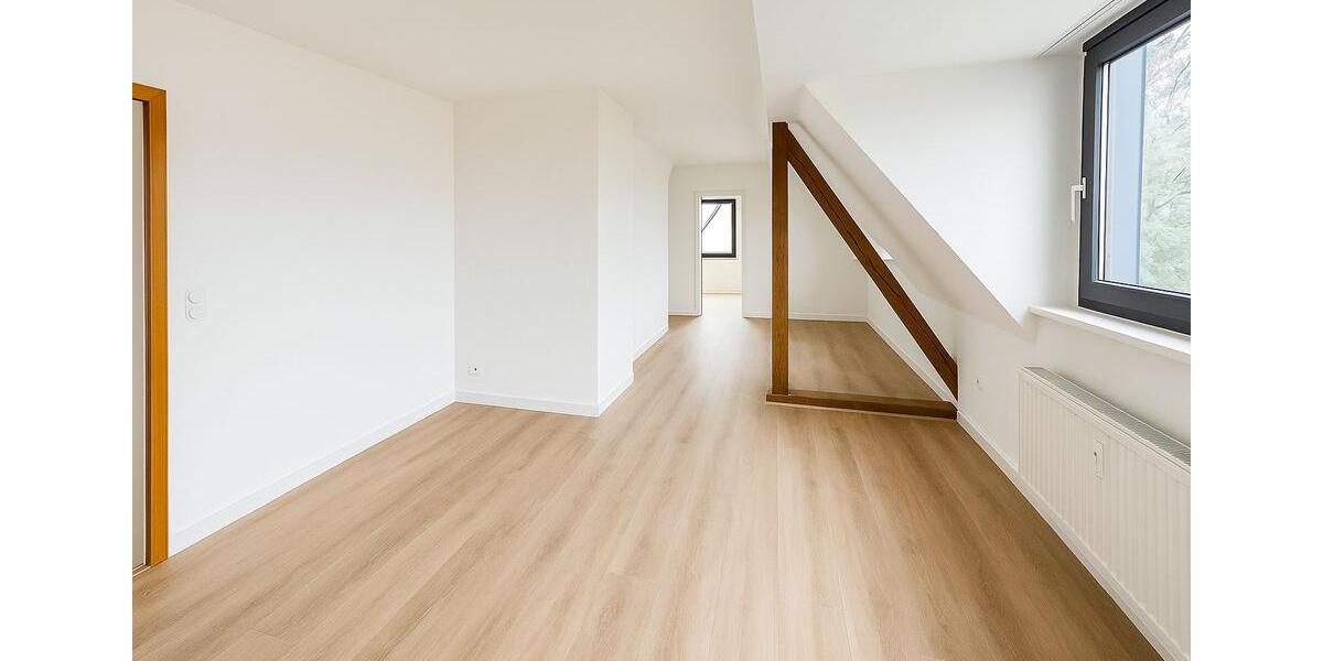 Renovierte 4,5-Zimmer Wohnung im Dachgeschoss zimmer