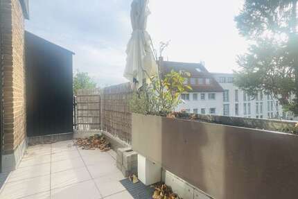 Wohnung zum Kaufen in Düsseldorf Niederkassel 439.000 € 65 m² 2 zimmer