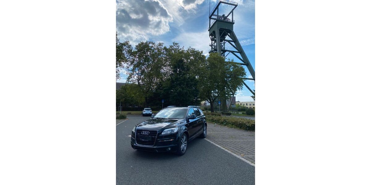 Audi Q7 225.000 km 10.999 &euro; Oberhausen 46149