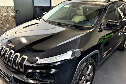 Jeep Cherokee 134.000 km 13.500 &euro; Gelsenkirchen 45886