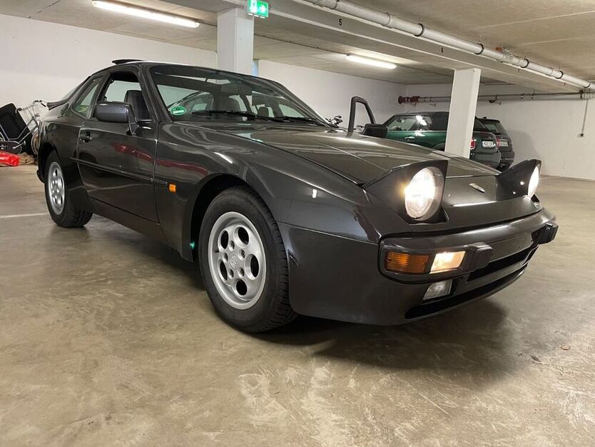 944