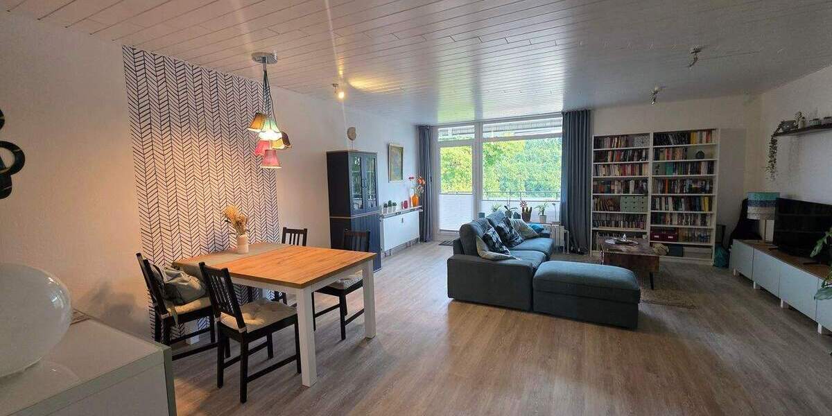 Etagenwohnung Velbert Neviges - 2 Zimmer, 75 m&sup2;, 175.000&euro; | Angebot:25357054