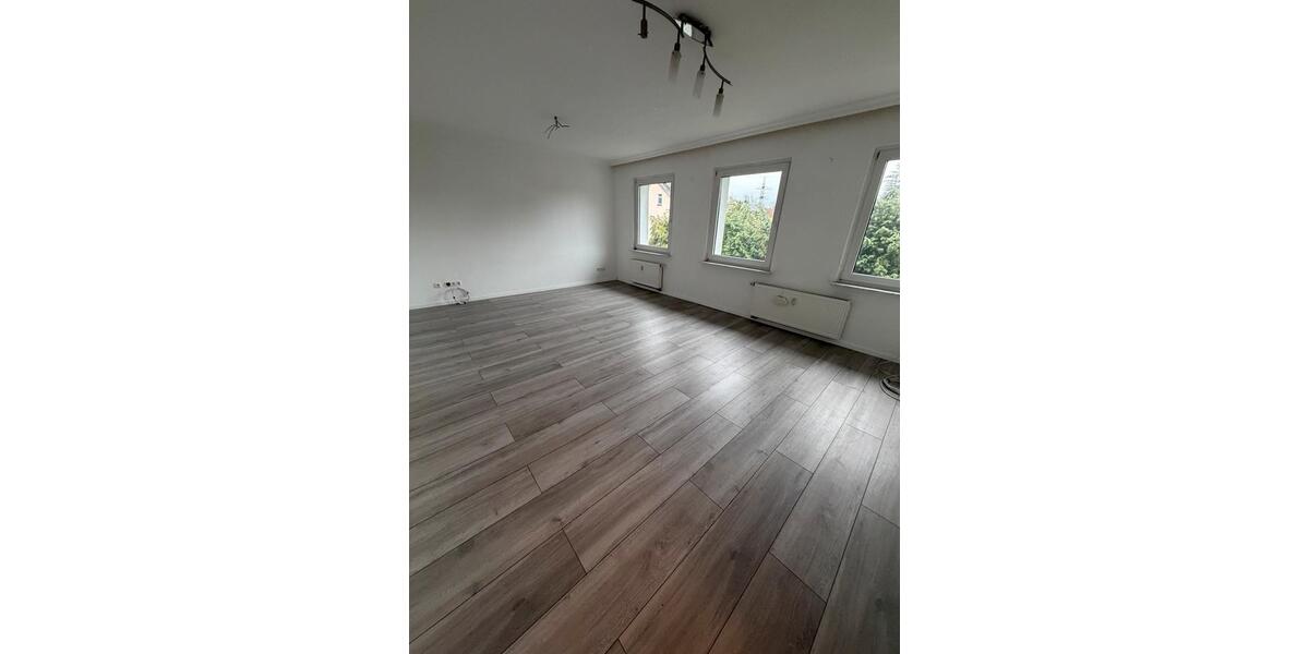 Etagenwohnung Essen Stadtbezirk VI - 4 Zimmer, 100 m&sup2;, 1.000&euro; | Angebot:25596582
