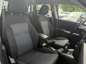 Suzuki Vitara 1.4 Comfort Hybrid +Navi+RCam+Sitzhzg+ 48.519 km 16.450 &euro; Meerbusch 40667