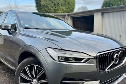 Volvo XC60 89.000 km 28.990 &euro; Voerde 46562