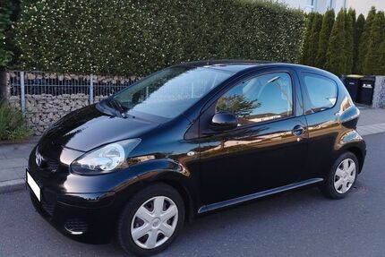 Toyota Aygo (X) 91.873 km 3.490 &euro; Essen 45279