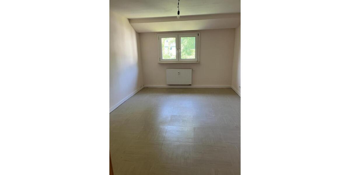 Etagenwohnung Duisburg Mittelmeiderich - 2.5 Zimmer, 68 m&sup2;, 414&euro; | Angebot:26234165