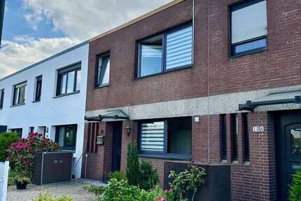 Haus zum Kaufen in Krefeld 329.000 € 104 m² 5 zimmer