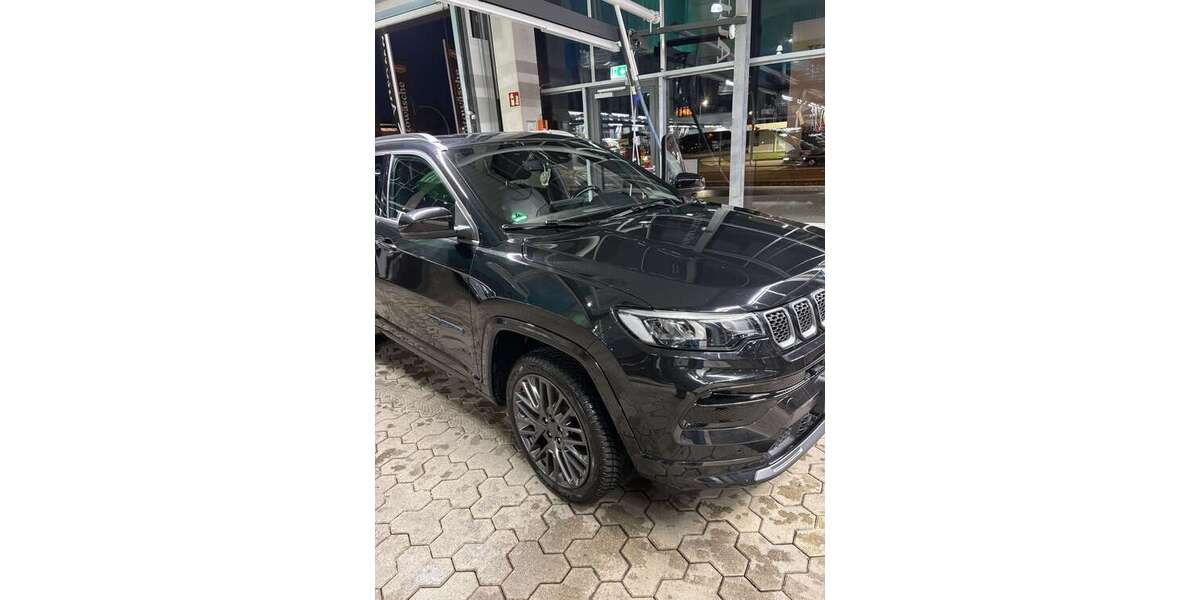 Jeep Compass 70.600 km 22.600 &euro; Mülheim An Der Ruhr 45481
