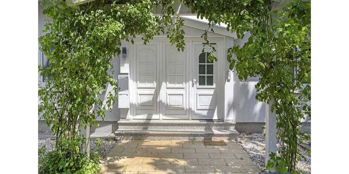 Vermietetes Zwei-Familien-Haus auf großem Grundstück in Ratingen-Hösel 1 zimmer