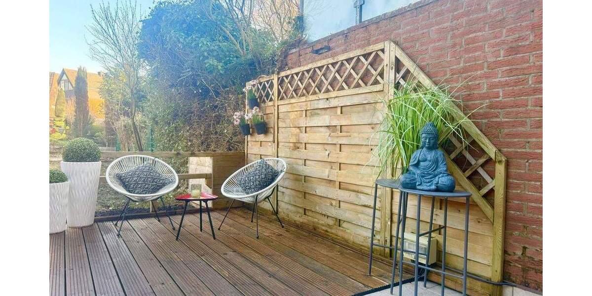 Provisionsfrei: Renoviertes Haus *Einbauküche *Energiekl. E *Ausbaureserve *Mehrgenerationsfähig 5 zimmer