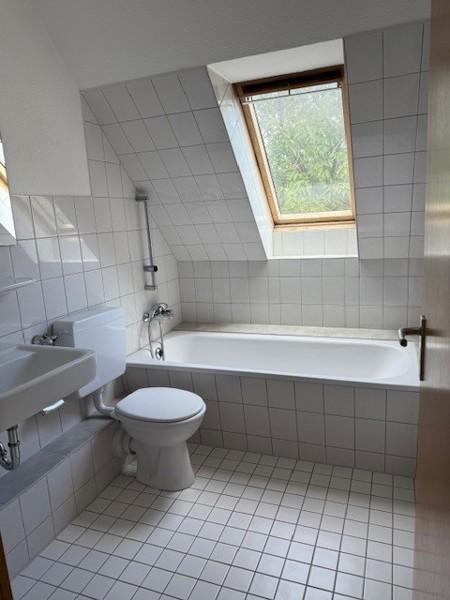 Ein tolles Wohngefühl: praktische 2,5-Zi.-Dachgeschosswohnung zimmer