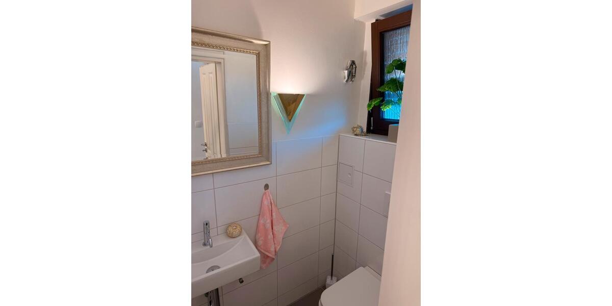 Etagenwohnung Oberhausen - 3 Zimmer, 104 m&sup2;, 330.000&euro; | Angebot:27266497