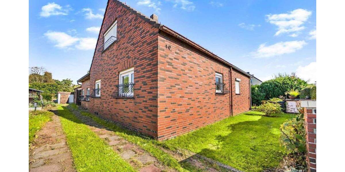 Baugrundstück mit Altbestand und Gartenteil in Vennhausen zimmer