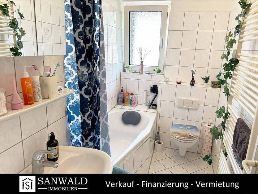 3,5-Zimmer Wohnung mit Balkon in Oberkassel