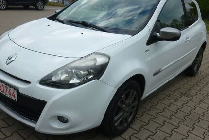 Renault Clio 159.000 km 2.999 &euro; Essen 45144