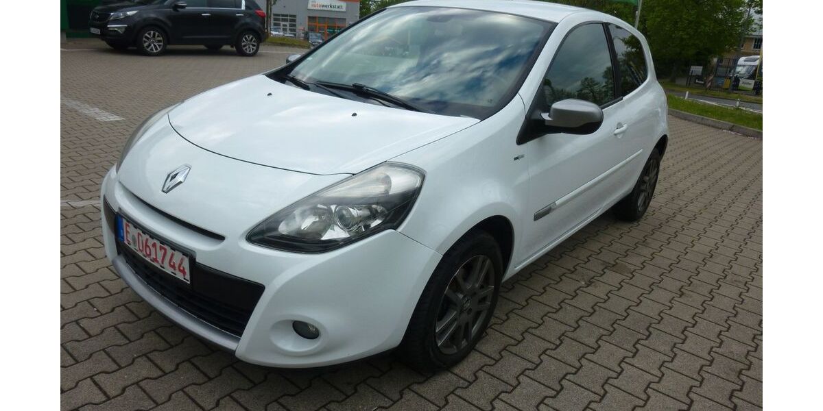 Renault Clio 159.000 km 2.999 &euro; Essen 45144