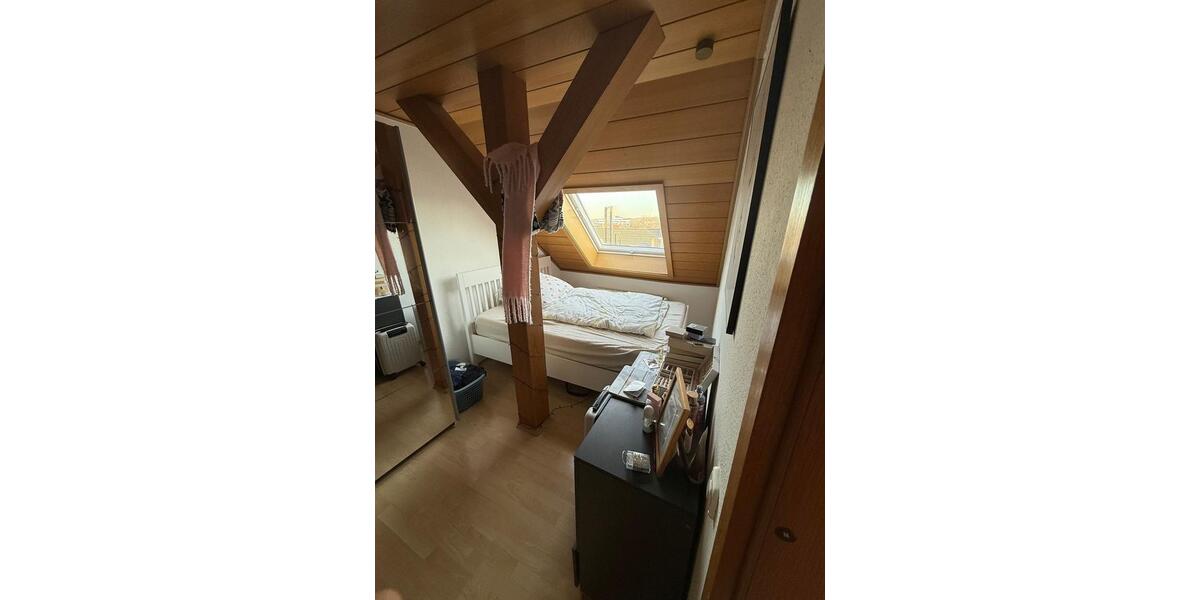 3-Zimmer Dachgeschoss Wohnung Duisburg Neudorf 3 zimmer