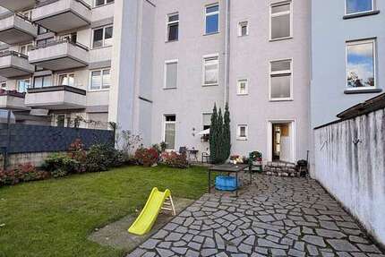 Haus zum Kaufen in Duisburg 550.000 € 297 m² 15 zimmer