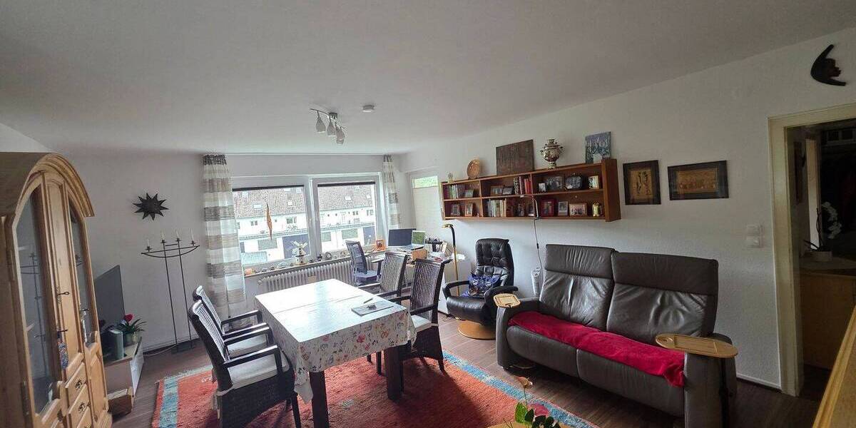 Reserviert - Großzügig geschnittene Wohnung in Velbert Neviges 3 zimmer