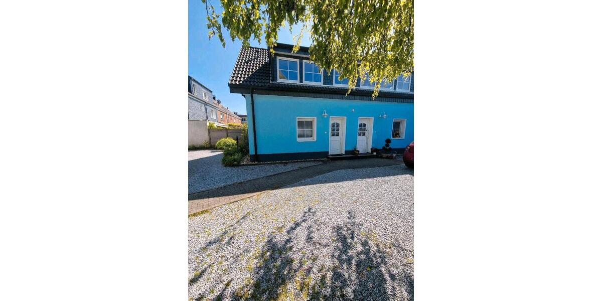 Dachgeschoßwohnung Velbert Langenberg - 1 Zimmer, 70 m&sup2;, 830&euro; | Angebot:26312915